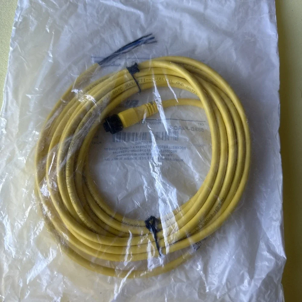 New For 889D-F4AC-5 889DF4AC5 4Pin Female Straight‎ PLC Cordset Yellow